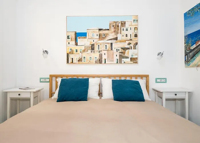 Artist House - De Vivo Realty