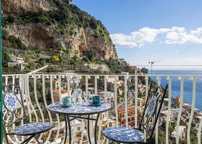 Дом отдыха Artist House - De Vivo Realty *