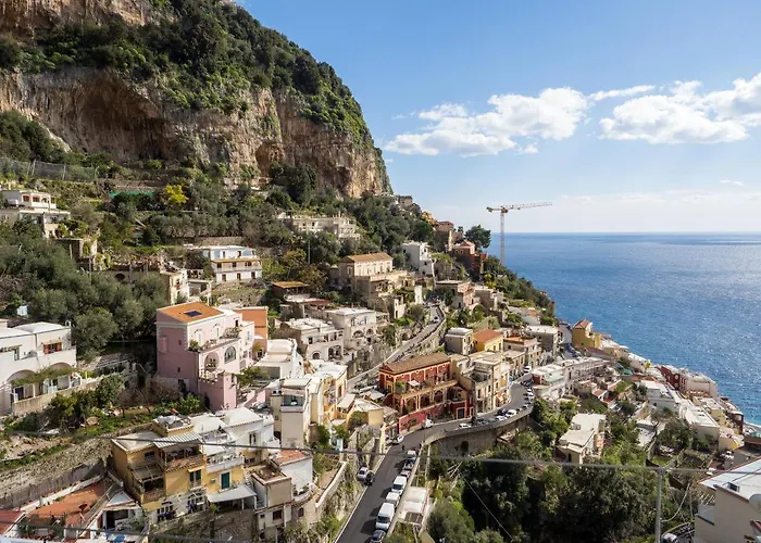 Artist House - De Vivo Realty