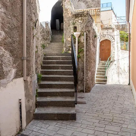 Будинок відпочинку Artist House - De Vivo Realty Позітано