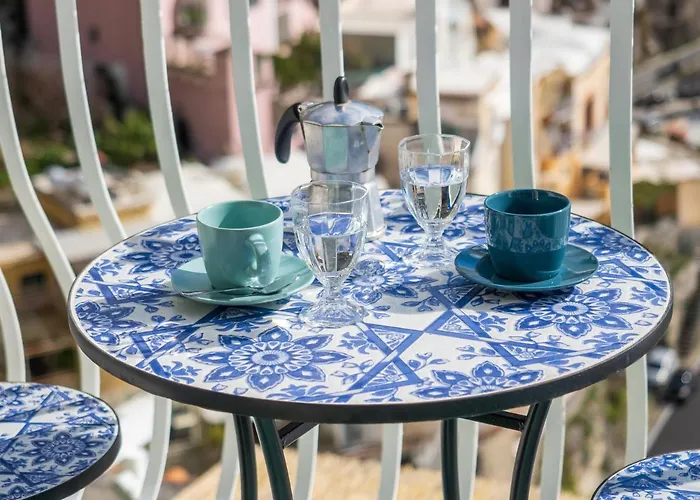 Artist House - De Vivo Realty Semesterbostad *