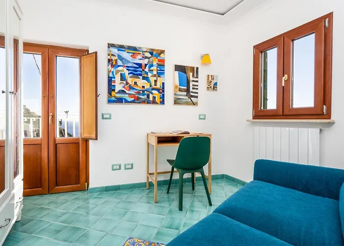 Artist House - De Vivo Realty Semesterbostad